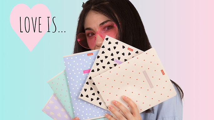 Тетради LOVE IS... от Hatber: романтичный аксессуар для записей<